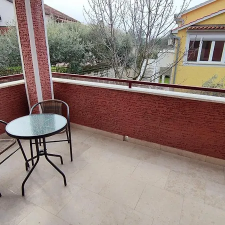 Marla Apartman *